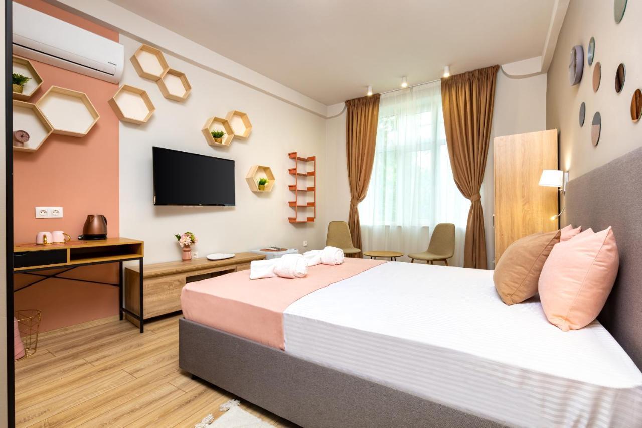 Kapana Guest House On Central Pedestrian Street With Parking Included プロヴディフ エクステリア 写真